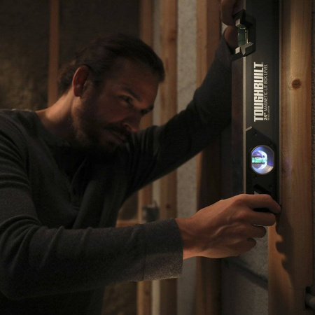 Toughbuilt TB-H2-L-M60-LH-M Poziomica magnetyczna 60 cm z podświetleniem