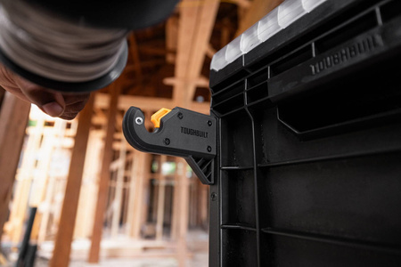 Uchwyt do rolek ToughBuilt StackTech TB-B1-A-32