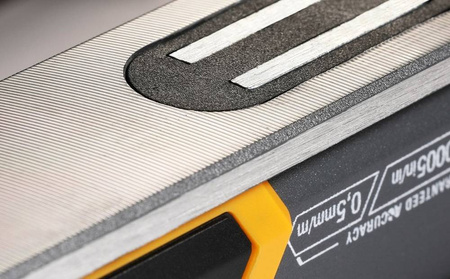 Toughbuilt TB-H2-L-M60-LH-M Poziomica magnetyczna 60 cm z podświetleniem